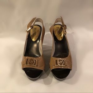 Michael Kors Size 8 Wedges